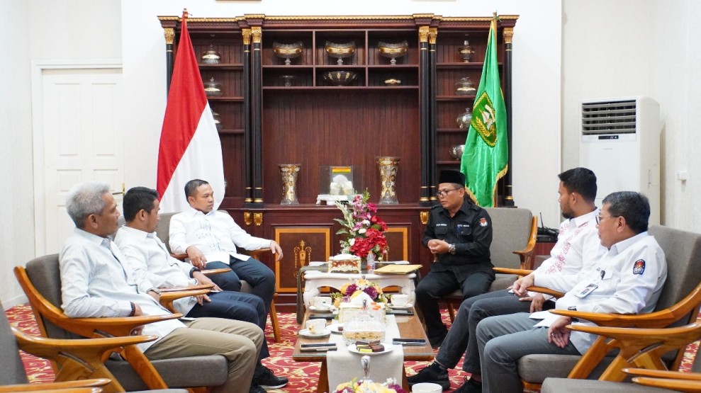 Kembalikan Sisa Dana Hibah Pilkada 2024, Gubri Wahid Apresiasi KPU Riau