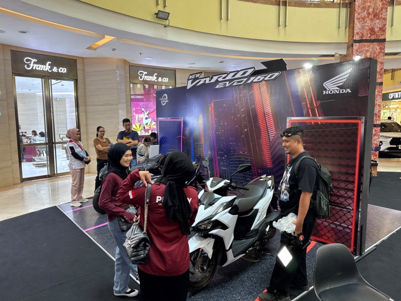 Public Exhibition New Vario EVO 160 Capella Honda Berlangsung Meriah di Mal SKA