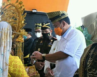 Kajati Riau yang Baru Disambut Meriah, Ini Harapan Mia Amiati kepada Jaja Subagja