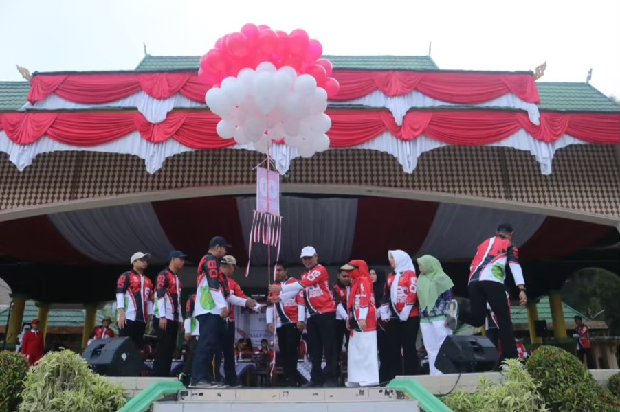 Semangat Kemerdekaan, Bupati Inhil Canangkan Olahraga HUT RI ke-80