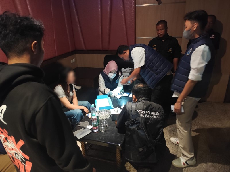 Cegah Peredaran Narkoba, Polresta Pekanbaru Gelar Razia Gabungan di 6 Tempat Hiburan Malam