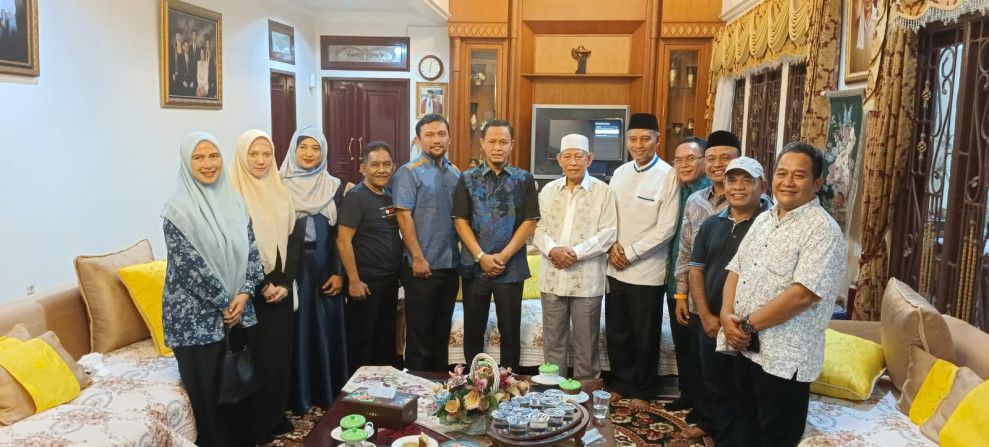 Minta Tunjuk Ajar, Agung Nugroho Kunjungi Mantan Gubri Saleh Djasit