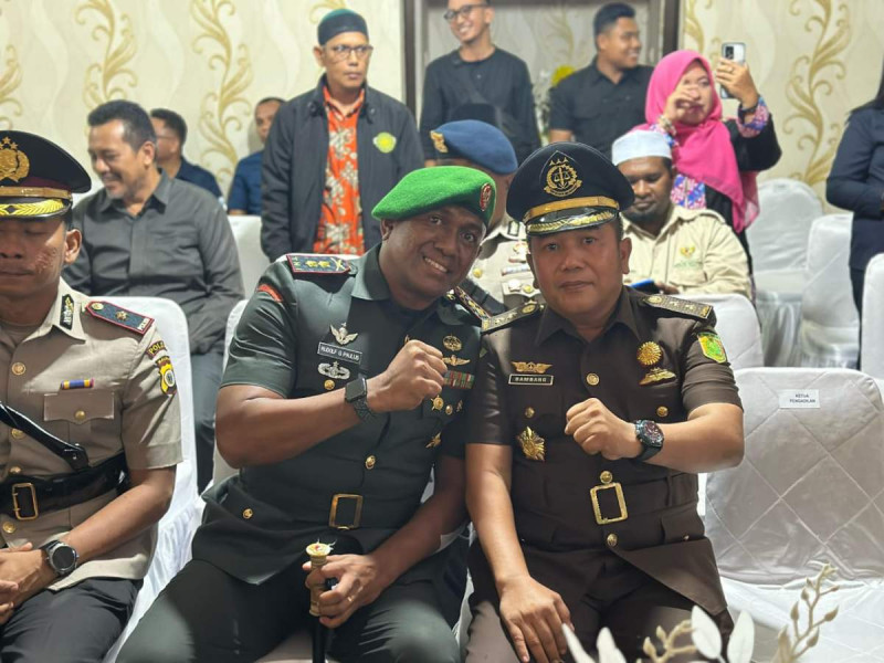 Plt Kajari SBB Hadiri Rapat Paripurna Sertijab dan Pidato Perdana Bupati-Wakil Bupati