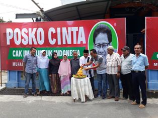 Doa dan Tumpeng Tandai Peresmian Posko Cak Imin di Pekanbaru