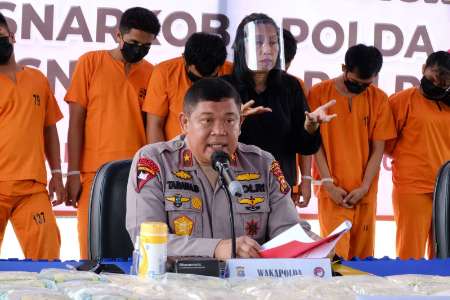 Polda Riau Musnahkan Barang Bukti Sabu dan Ekstasi Jaringan Internasional