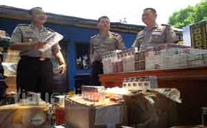  Polda Ungkap Ratusan Slop Rokok tanpa Cukai 