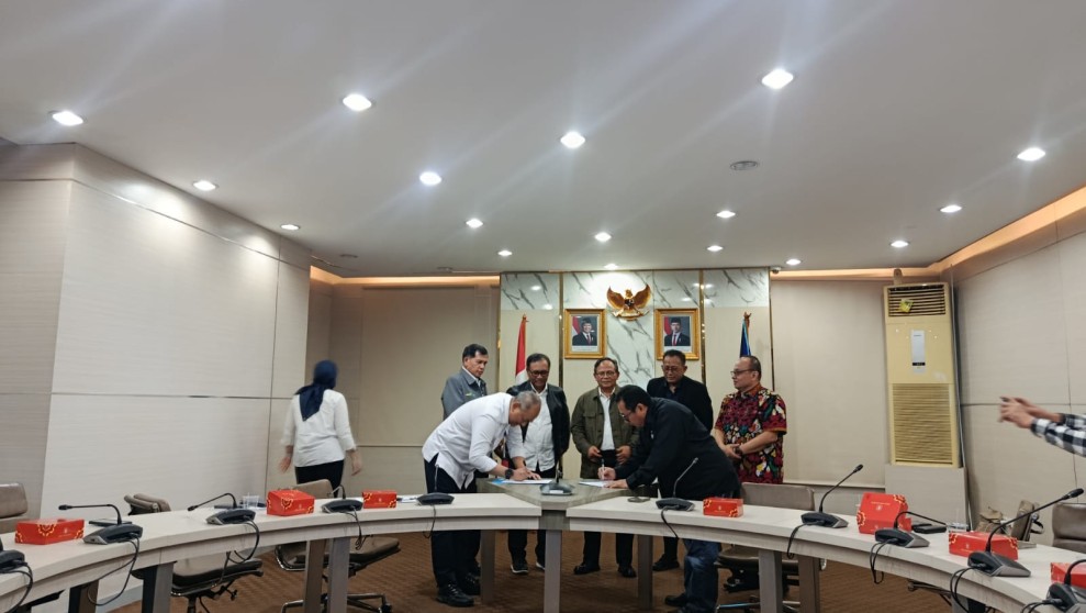 SMSI-RRI Teken MoU, Kolaborasi Bersatu Lawan Hoaks dan Peningkatan  Kompetensi Insan Media
