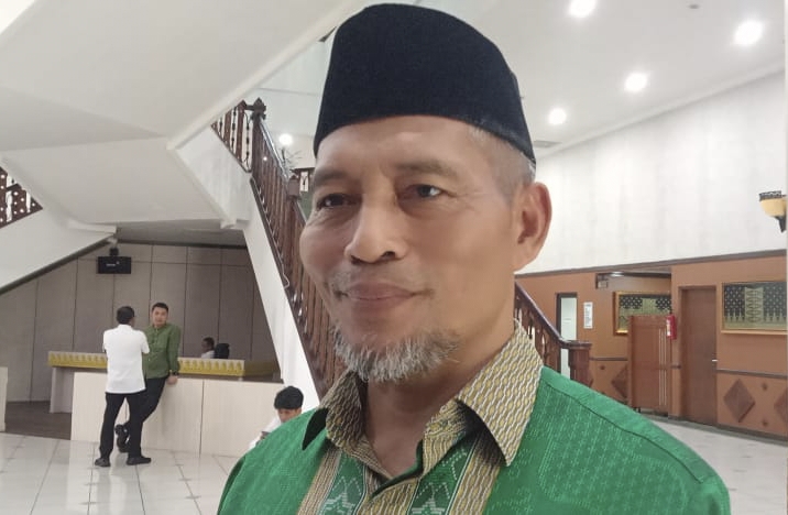 Rusak Parah, Anggota Banggar DPRD Riau Ayat Cahyadi Sorot Kondisi Jalan di Wilayah Pekansikawan