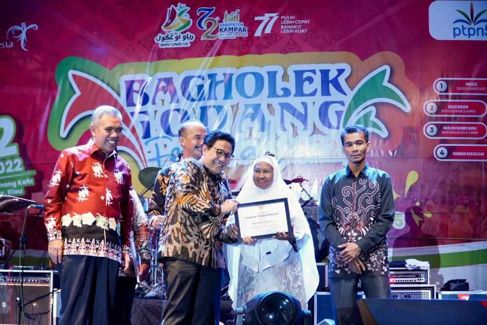 Tutup Bagholek Godang Festival Kampar 2022, Mendes PDTT Puji Kampar Negeri Beradat & Agamis