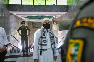 Gubri Sholat Ied di Masjid Raya Annur, Ajak Masyarakat Patuhi Protokol Kesehatan